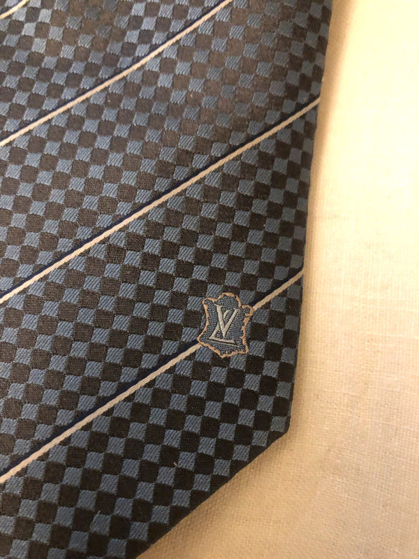 Cravate neuve de la célèbre maison Louis Vuitton - Vinted