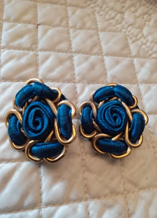 Boucles d'oreilles vintage années 80 en passementerie et métal doré, marke: Clips, zustand: Sehr gut, 12,00 €, 13,30 € inklusive Vinted-Käuferschutz