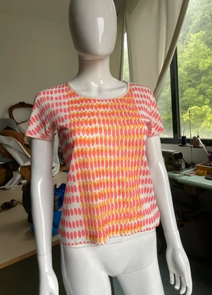 Top issey miake, merk: Pleats Please Issey Miyake, staat: Heel goed, maat: S / 36 / 8, € 75,00, € 79,45 inclusief Kopersbescherming