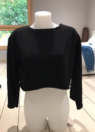 Petit pull noir h&mà manches amples , marque: H&M, état: Très bon état, taille: S / 36 / 8, 2,50 €, 3,33 € Protection acheteurs incluse