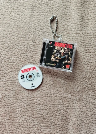 Resident evil 1 ps1 mini cd NFC portachiavi, condizioni: Nuovo con cartellino, €10.00, €11.20 include la Protezione acquisti
