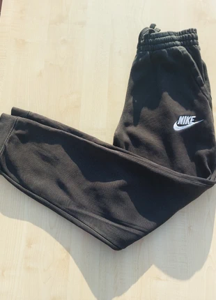 Jogging Nike noir large, marke: Nike, zustand: Sehr gut, größe: S, 9,90 €, 11,10 € inklusive Vinted-Käuferschutz