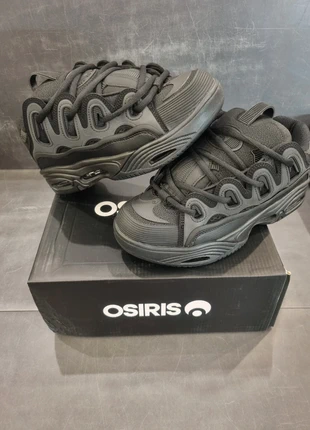 Osiris d3 2001 total black 🤩 numero 42, marca: Osiris, estado: Novo sem etiquetas, tamanho: 42, €179.00, €188.65 inclui Proteção do Comprador Pro