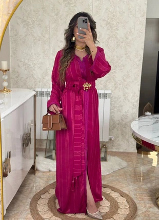 Robe brodée takchita karakou caftan algérien marocain khotba traditionnel mariage hlel henna, marque: CHIC, état: Neuf avec étiquette, taille: Taille unique, 60,00 €, 63,70 € Protection acheteurs incluse