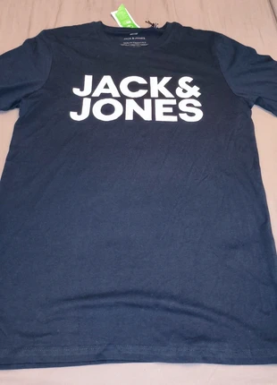 Jack & Jones T-shirt maat M donkerblauw, merk: Jack & Jones, staat: Nieuw met prijskaartje, maat: M, € 5,00, € 5,95 inclusief Kopersbescherming