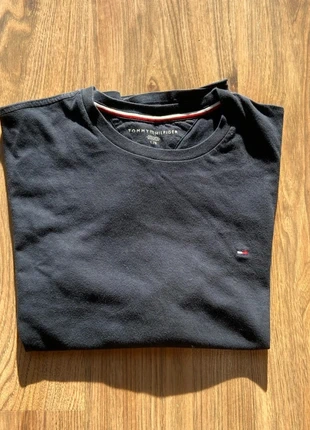 Tommy hilfiger shirt L navy blue original, brand: Tommy Hilfiger, condizioni: Nuovo senza cartellino, taglia: L, €12.50, €13.83 include la Protezione acquisti