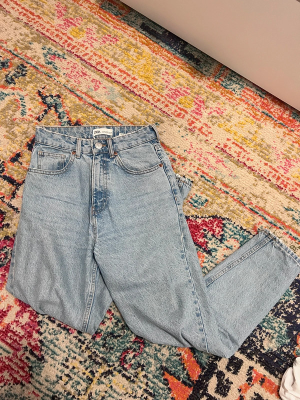 High waisted Zara Straight Leg Jeans 1