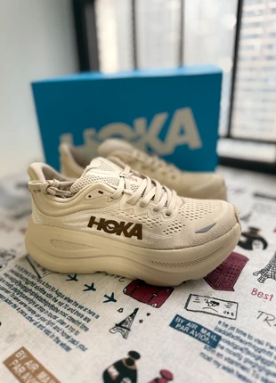 Scarpe da Hoka 38. VelikOst trekking moka, marque: Hoka, état: Neuf avec étiquette, taille: 38, 60,00 €, 63,70 € Protection acheteurs incluse