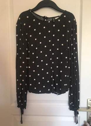 Chemisier à points noir et blanc H&M taille S, marque: H&M, état: Neuf sans étiquette, taille: S / 36 / 8, 1,50 €, 2,28 € Protection acheteurs incluse