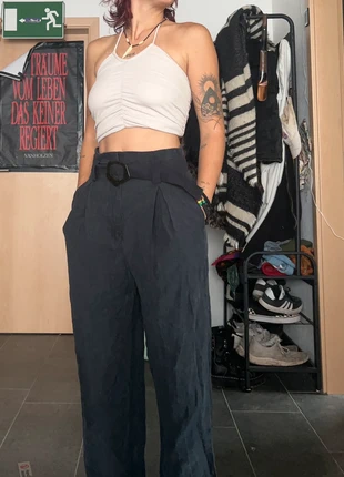 Neckholder Crop Top Beige Weiß Sommer zum schnüren, marque: H&M, état: Très bon état, taille: S / 36 / 8, 1,50 €, 2,28 € Protection acheteurs incluse