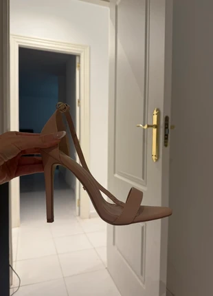 High heels, marque: Shein, état: Neuf sans étiquette, taille: 41, 7,00 €, 8,05 € Protection acheteurs incluse