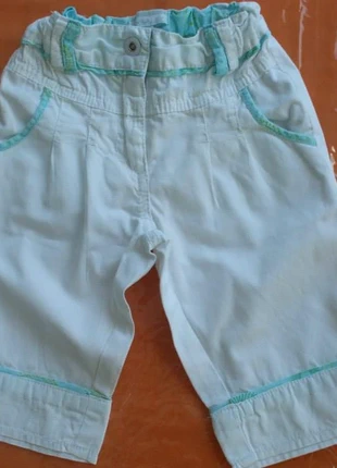 Bermuda fille blanc/bleu turquoise, marque: Kimbaloo, état: Très bon état, taille: 18-24 mois / 86 cm, 3,00 €, 3,85 € Protection acheteurs incluse