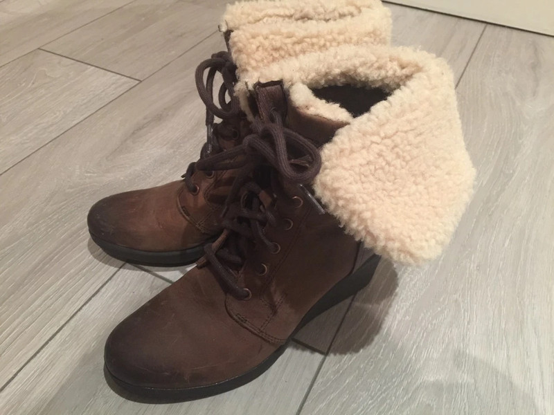 Ugg zea store boots