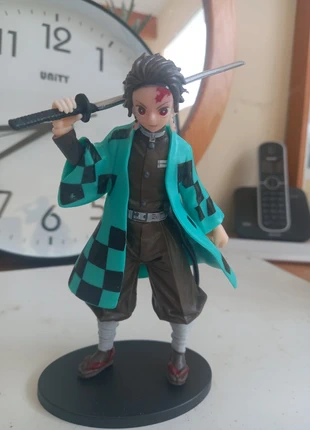 Figurine de Tanjiro - Demon Slayer - 18 cm, zustand: Neu, mit Etikett, größe: Einheitsgröße, 12,00 €, 13,30 € inklusive Vinted-Käuferschutz