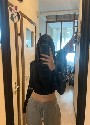 Lange mouwen shirt met capuchon, staat: Nieuw zonder prijskaartje, maat: S / 36 / 8, € 3,50, € 4,38 inclusief Kopersbescherming