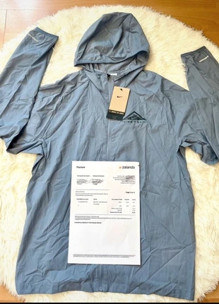 veste nike trail taille M, marke: Nike, zustand: Neu, mit Etikett, größe: M, 50,00 €, 53,20 € inklusive Vinted-Käuferschutz
