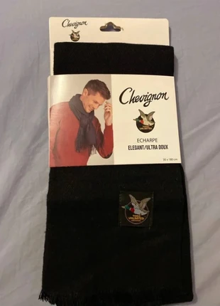 Superbe écharpe homme, Chevignon, marke: Chevignon, zustand: Neu, mit Etikett, 13,50 €, 14,88 € inklusive Vinted-Käuferschutz