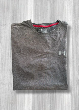 T-Shirt Under Armour Uni Gris L, marke: Under Armour, zustand: Sehr gut, größe: L, 13,00 €, 14,35 € inklusive Vinted-Käuferschutz