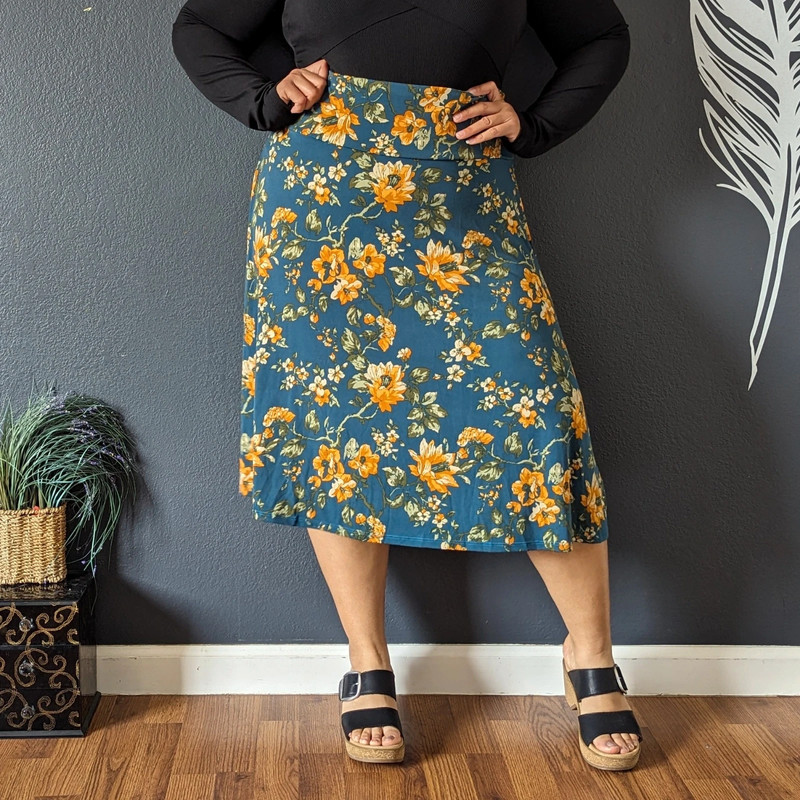 LulaRoe Floral Skirt 1