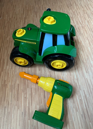 Obrázek k inzerátu: Traktor John deere