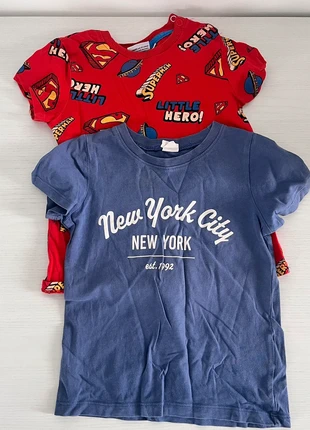 Set 2 magliette bambino Superman + H&M – taglia 92/98, brand: H&M, condizioni: Ottime, taglia: 3 anni / 98 cm, €6.00, €7.00 include la Protezione acquisti