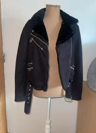 Veste fausse fourrure, merk: Pimkie, staat: Heel goed, maat: S / 36 / 8, € 8,00, € 9,10 inclusief Kopersbescherming