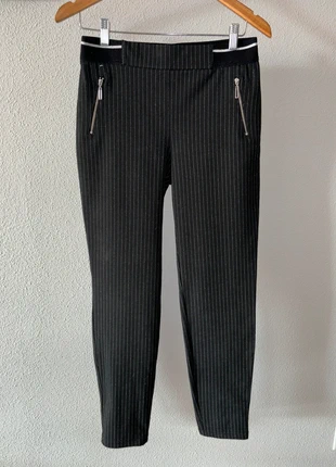 Pantalón Negro C&A, marca: C&A, estado: Muito bom, tamanho: M / 38 / 10, €12.00, €13.30 inclui Proteção do Comprador