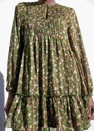 Floral Zara dress, marque: Zara, état: Très bon état, taille: M / 38 / 10, 12,00 €, 13,30 € Protection acheteurs incluse