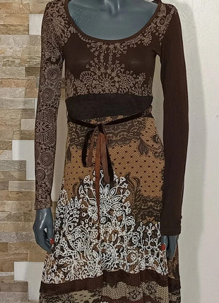 Jolie robe Desigual, marque: Desigual, état: Très bon état, taille: S / 36 / 8, 13,00 €, 14,35 € Protection acheteurs (Pro) incluse