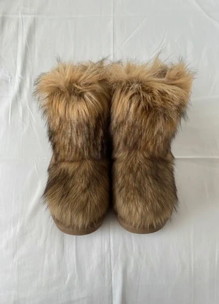 Bottes d'hiver en fausse fourrure chaude, marke: Fourrure, zustand: Sehr gut, größe: 37, 64,99 €, 68,94 € inklusive Vinted-Käuferschutz