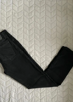 Jean Levi’s Denizen Skinny Noir Femme Taille 14 Regular (34 EU), brand: Denizen, condition: Very good, size: XS / 34 / 6, €21.00, €22.75 includes Buyer Protection