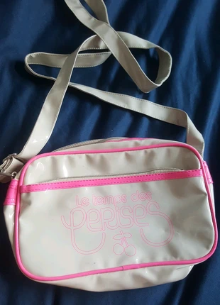 Petit sac en bandoulière , brand: Le Temps des Cerises, condition: New without tags, €3.00, €3.85 includes Buyer Protection