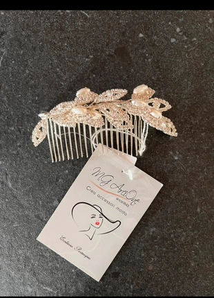 Pettine per acconciatura regolabile e modellabile cerimonia sposa con brillanti e perle, merk: Capelli, staat: Nieuw met prijskaartje, € 10,00, € 11,20 inclusief Kopersbescherming