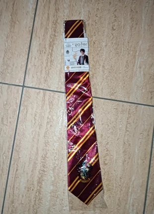 Cravate Harry Potter, marque: Harry Potter, état: Neuf avec étiquette, 6,00 €, 7,00 € Protection acheteurs incluse