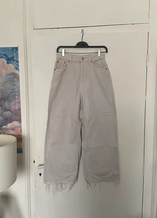 Jean taille haute large, marque: Pull & Bear, état: Bon état, taille: S / 36 / 8, 5,00 €, 5,95 € Protection acheteurs incluse