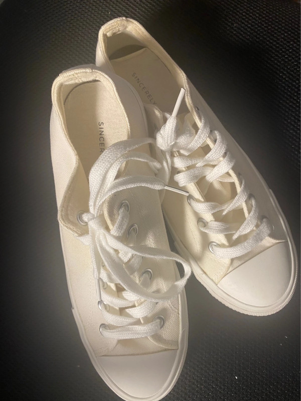 White Sneakers Women’s 8.5 Sincerely Jules 4