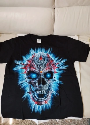 T-shirt nera, marke: Gildan, zustand: Sehr gut, größe: XS, 2,00 €, 2,80 € inklusive Vinted-Käuferschutz