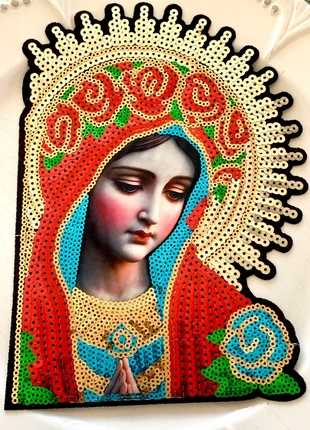 Grand écusson thermocollant Sainte Vierge couronnée à sequins pour customiser vêtements, état: Très bon état, 6,65 €, 7,68 € Protection acheteurs (Pro) incluse