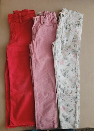 Lote de 3 pantalones con cinturilla ajustable, brand: Zara, condizioni: Ottime, taglia: 6 anni / 116 cm, €16.00, €17.50 include la Protezione acquisti