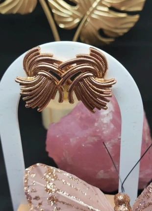 Pendientes dorados tendencia 🥰Boucles d'oreilles dorées tendance, marque: Local, état: Neuf sans étiquette, 10,99 €, 12,24 € Protection acheteurs incluse
