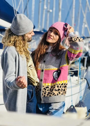 Fashion Lifestyle – Wild Harmony Knit S/M – Leopard Cardigan – Statement Sweater, marque: Very Demure Prints, état: Neuf avec étiquette, taille: S / 36 / 8, 49,90 €, 53,10 € Protection acheteurs incluse