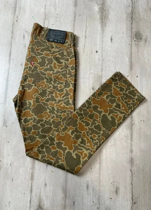 Pentalon Levi’s 510 femm taille 36 coupe skinny couleur treillis vert 98% coton, merk: Levi's, staat: Heel goed, maat: S / 36 / 8, € 14,99, € 16,44 inclusief Kopersbescherming Pro