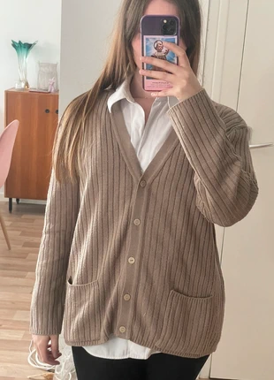 Veste longue beige foncé – Taille L estimée – Zara référencement– Bon état, marke: Zara, zustand: Gut, größe: L / 40 / 12, 5,00 €, 5,95 € inklusive Vinted-Käuferschutz