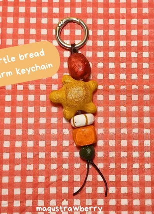 turtle bread charm keychain, marca: Sanrio, estado: Nuevo con etiquetas, 4,00 €, 4,90 € Protección al comprador incluida