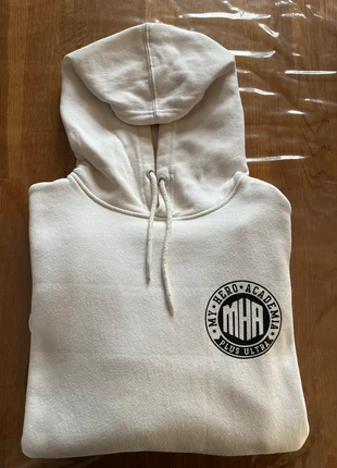 Pull blanc My Hero Academia, Vintage, Manga, brand: Aesthetic, condizioni: Ottime, taglia: M, €5.50, €6.48 include la Protezione acquisti