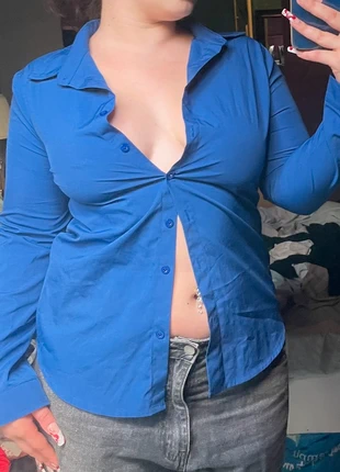 Chemise bleu électrique cintrée – sexy & élégante, brand: LOOK, condition: New without tags, size: S / 36 / 8, €11.50, €12.78 includes Buyer Protection