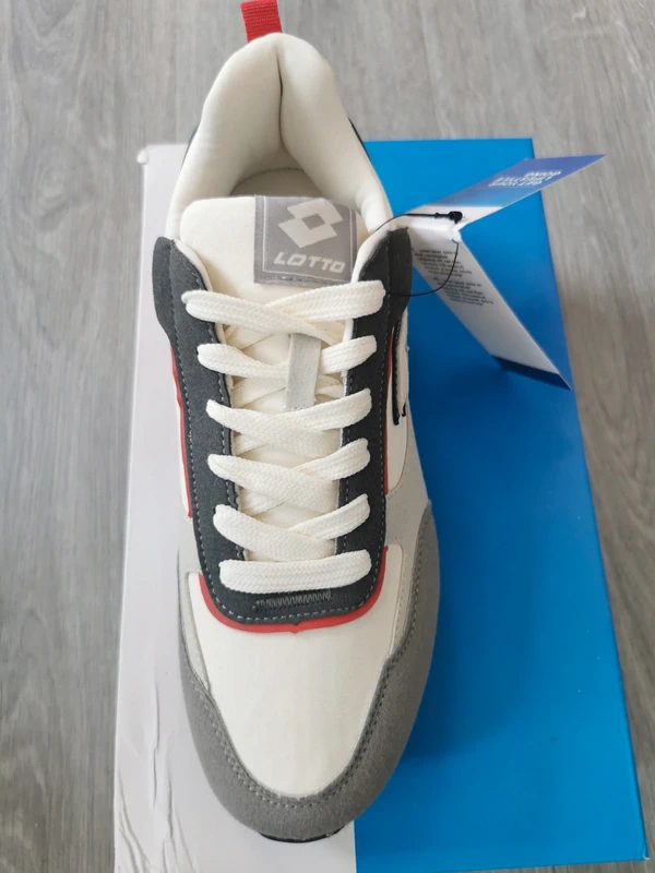 Baskets homme pointure 40 neuves Lotto - photo numéro 2
