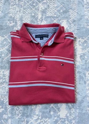 Polo Tommy Hilfiger rouge ligné Taille M, marque: Tommy Hilfiger, état: Très bon état, taille: M, 11,99 €, 13,29 € Protection acheteurs incluse