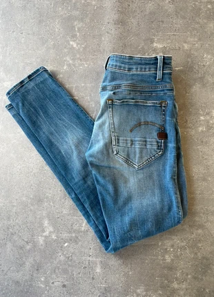 Jean G-Star bleu coupe slim effet usé taille M, marque: G-Star, état: Très bon état, taille: M, 25,00 €, 26,95 € Protection acheteurs incluse