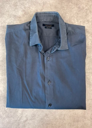 Chemise Unie Slim-Fit Zara Man bleu marine en coton taille L pour hommes, marke: Zara Man, zustand: Gut, größe: L, 1,30 €, 2,07 € inklusive Vinted-Käuferschutz